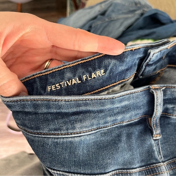 American Eagle Jeans Women's 8 Short 8P Festival Flare Faded Retro - Picture 9 of 10